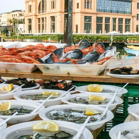 Residenze Benedetto Croce 3* בארי